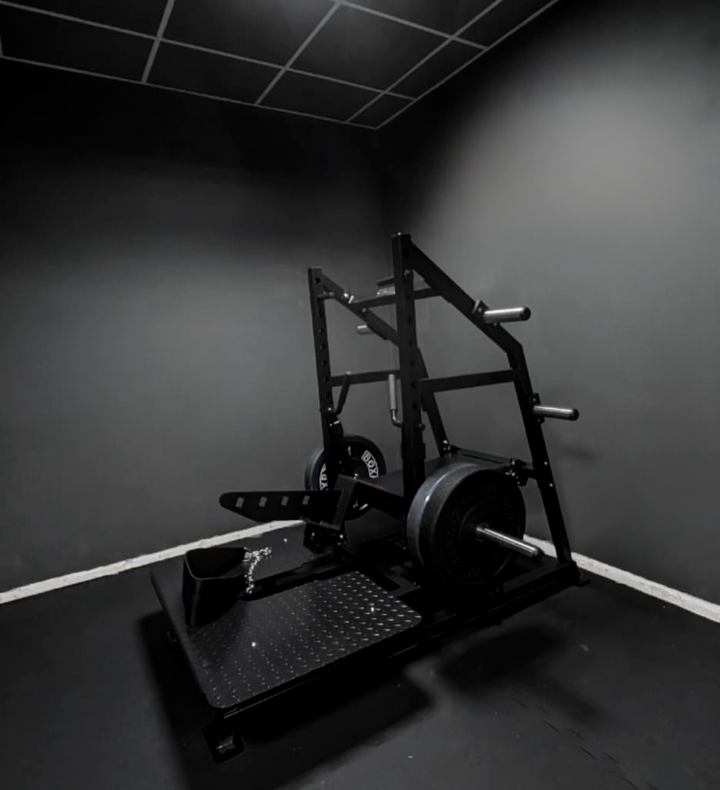 Máquina Belt Squat / Agachamentos com cinto